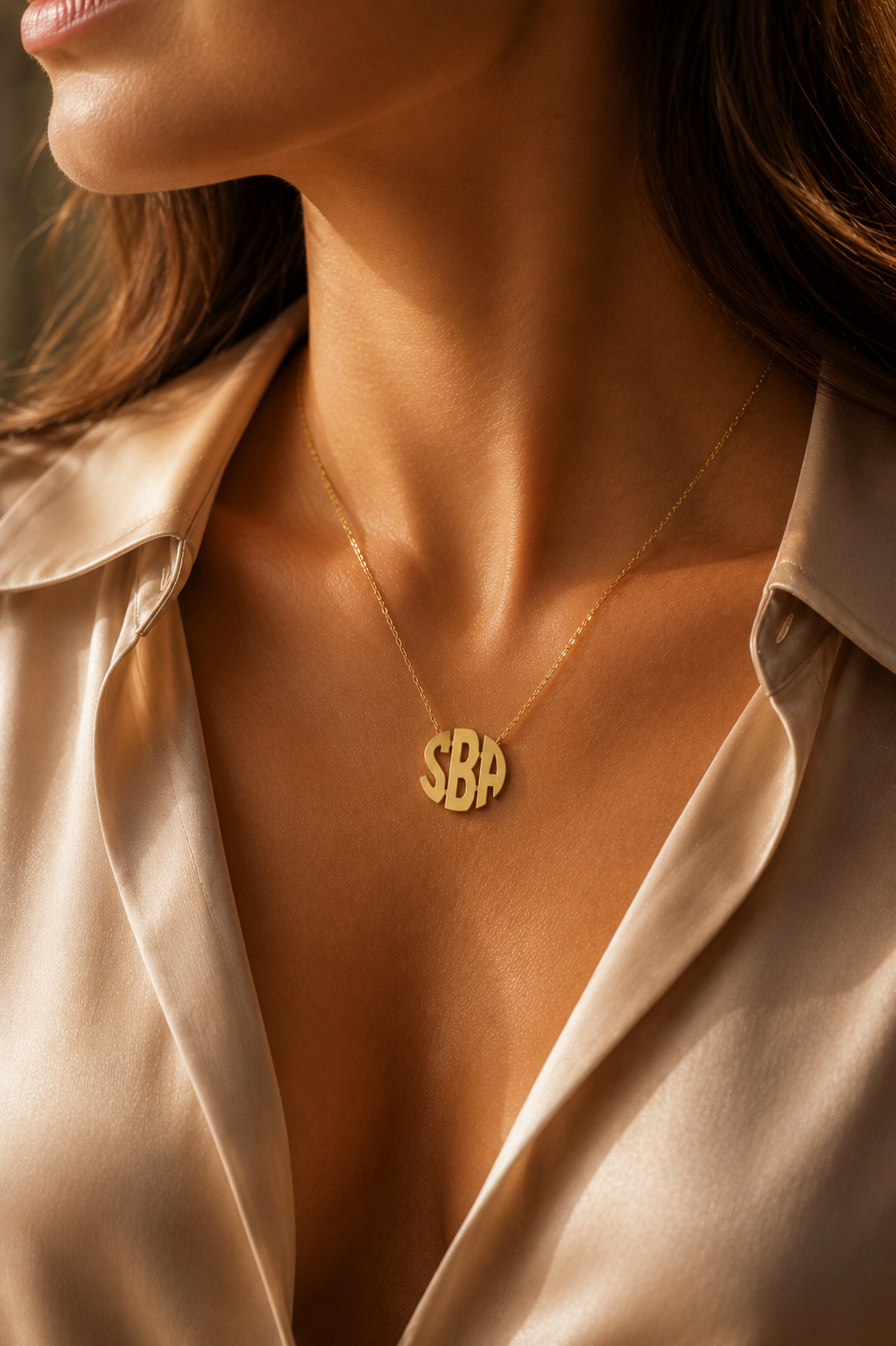 Üç İsmi Bir Arada Taşı — Kişiye Özel 925 Gümüş Monogram Kolye